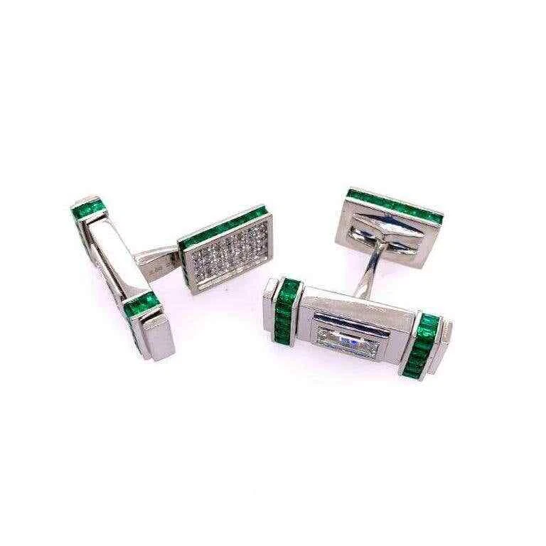 Feature Two Baguette Cut CZ With Green Emerald Fantastic Design Men's Cufflinks - Image 3 of 4