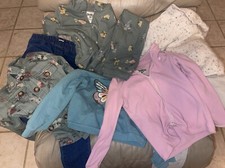 Kids / Girls / PreOwned/ 8 Piece Lot / OshKosh B  gosh 7 Pieces /Carter  s 1 Piece