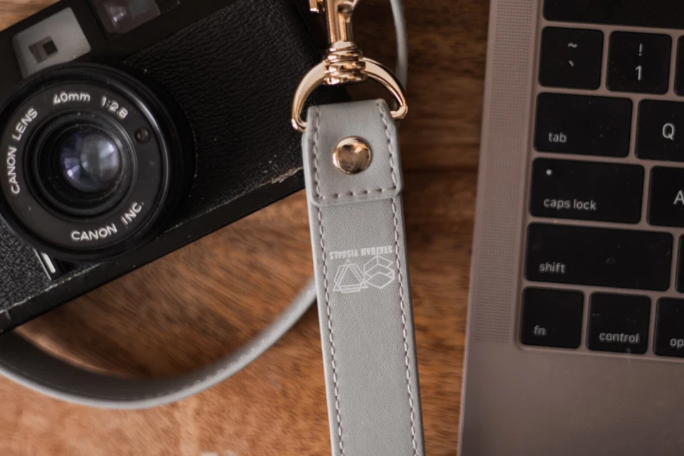 Correa para Cámara - Cuello Hombro Cuero Gris Gris Elegante Elegante Único Foto 4 de 4