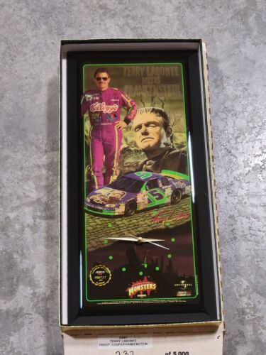 1997 Terry Labonte trifft Frankenstein Nascar Uhr Froot Loops Universal Studios