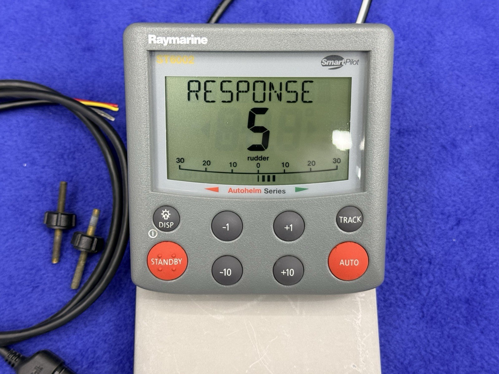 Raymarine ST6002 Smart Pilot Auto Pilot Control Head W/ Cover; Replaces ST6001