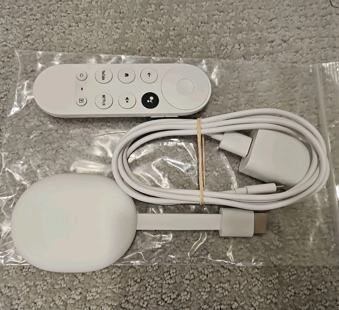 Google Chromecast with Google TV White 2160p Google Assistant