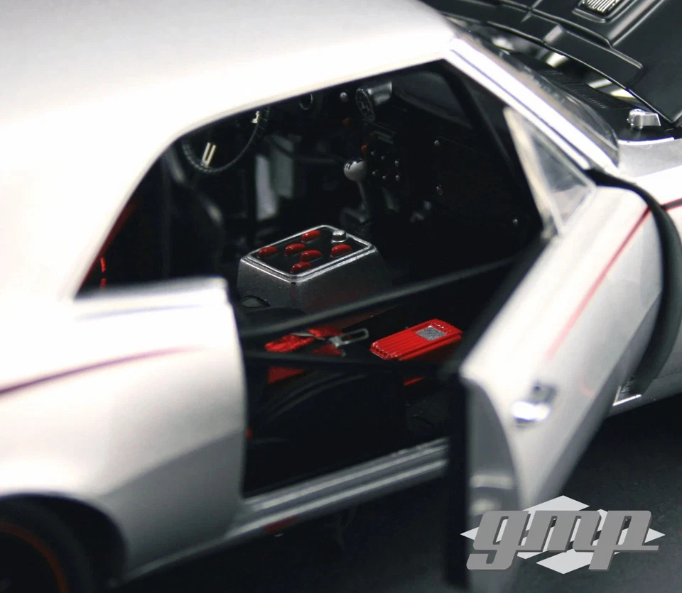 Chevrolet Camaro Silver Street Fighter 1967 1:18 GMP 18806 RARO, nuevo en caja Foto 3 de 4