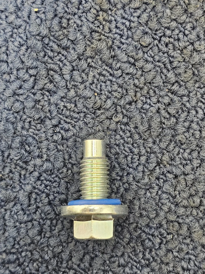 (CANTIDAD 15) Tapón de drenaje de cárter de aceite Premium Guard DP8031 para Ford Maverick 2024 Foto 2 de 4