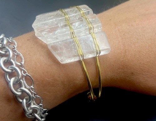 Vintage Gold Tone Bracelet Clear Crystal Quartz Stones Handmade 2.5” across - Picture 9 of 10