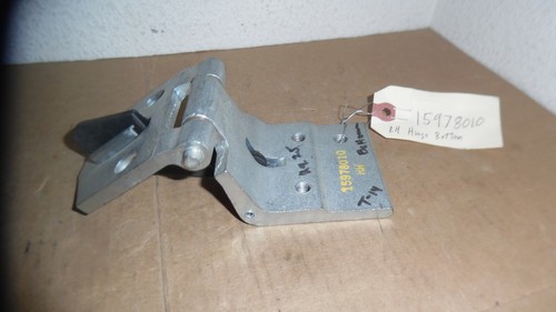 GM 15978010 RIGHT SIDE BOTTOM DOOR HINGE 15725888 *New **Fast Ship - Imagen 4 de 8