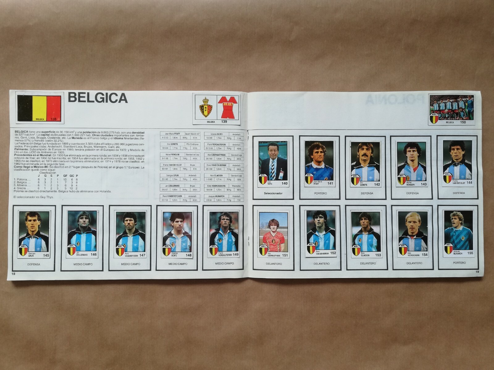 Football Onze 123 Mundial'86 Valdano Rummenigge + Fiches Maradona Conti
