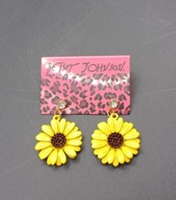 New Betsey Johnson 3D Yellow Daisy Flower Dangle Earrings With Tag