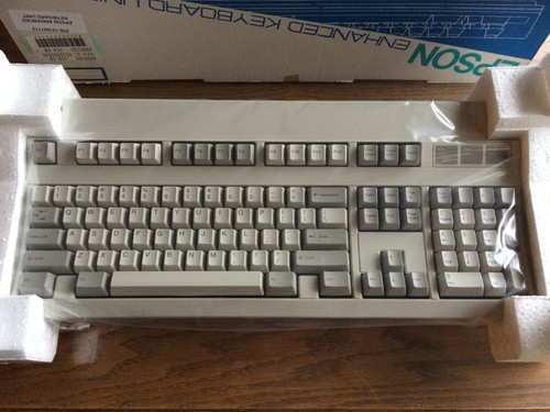 New Vintage XT/AT Mechanical Keyboard A800180 in Epson retail box Mint Condition - Picture 3 of 5