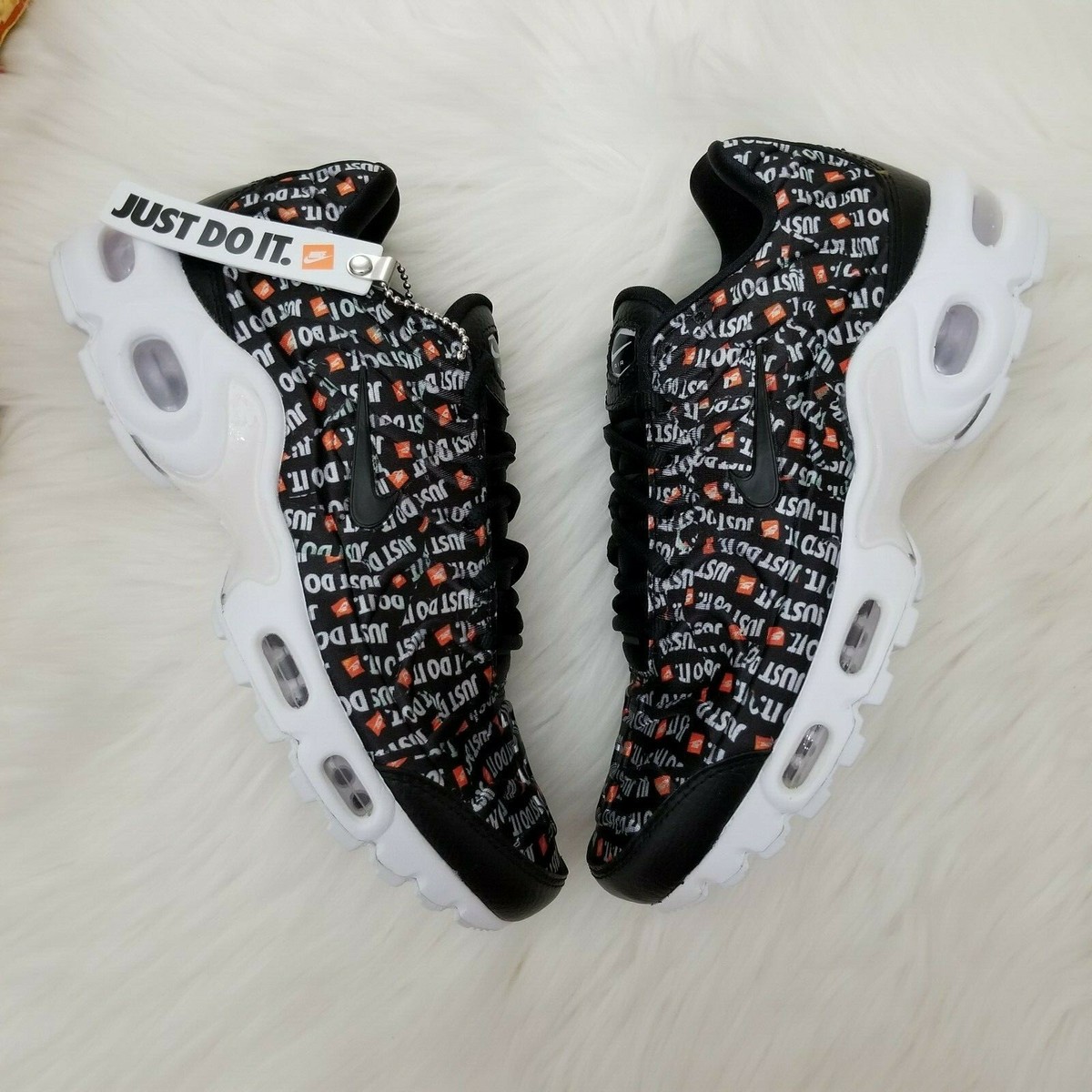 nike air max plus just do it white