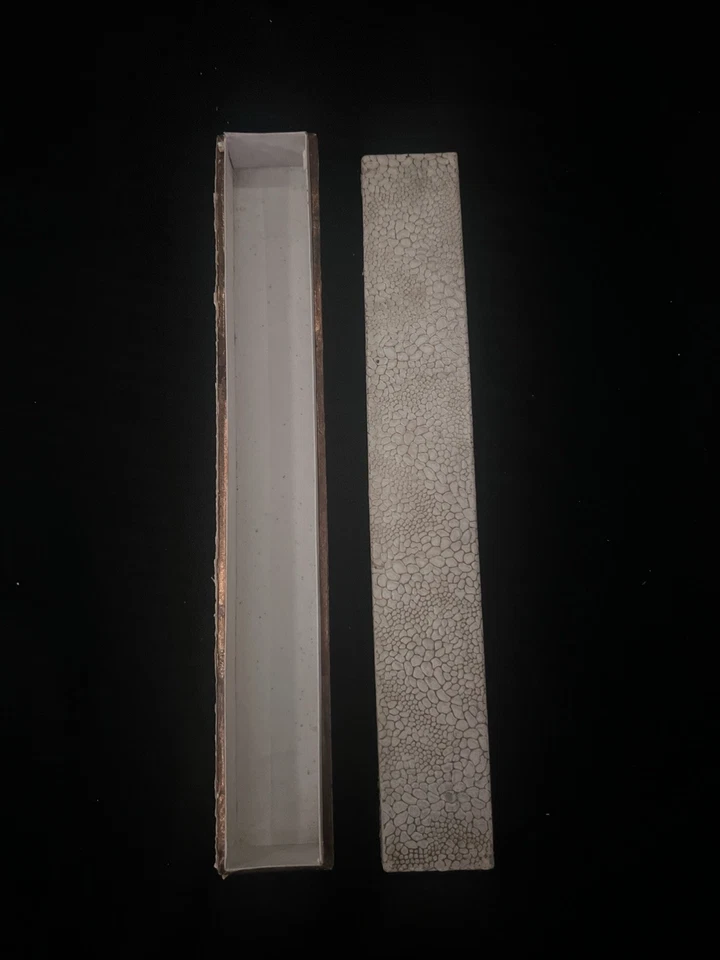 Antiguo abanico plegable pintado a mano damas y caballeros Foto 3 de 4