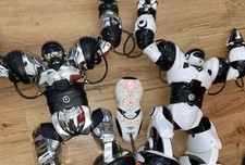 2 WowWee Large White And Silver Robosapien Humanoid Robot w/ Remote Control