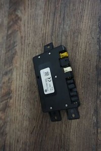 Antennenverstärker VW Touran Passat 3C Touareg 1T0035530 Verstärker Antenne