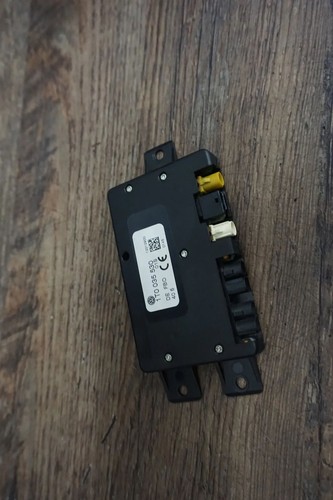 Antennenverstärker VW Touran Passat 3C Touareg 1T0035530 Verstärker Antenne