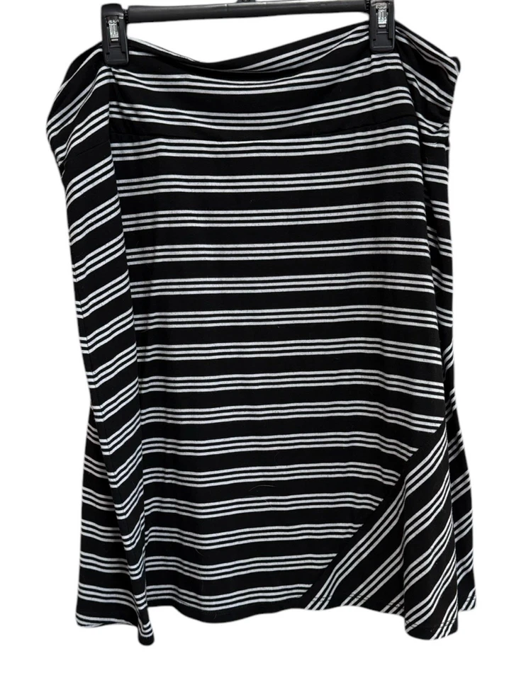 Saia listrada preta e branca Faded Glory Y2K tamanho 2XL 20 super elástica - Imagem 3 de 4