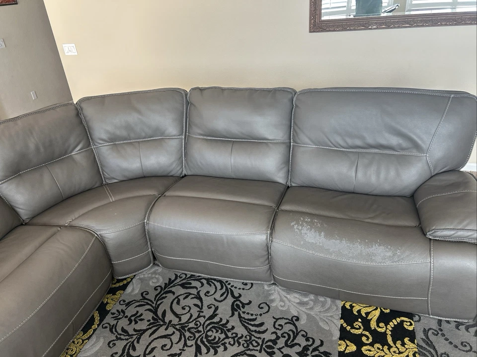 Sofá/sofá gris en forma de L Foto 2 de 3