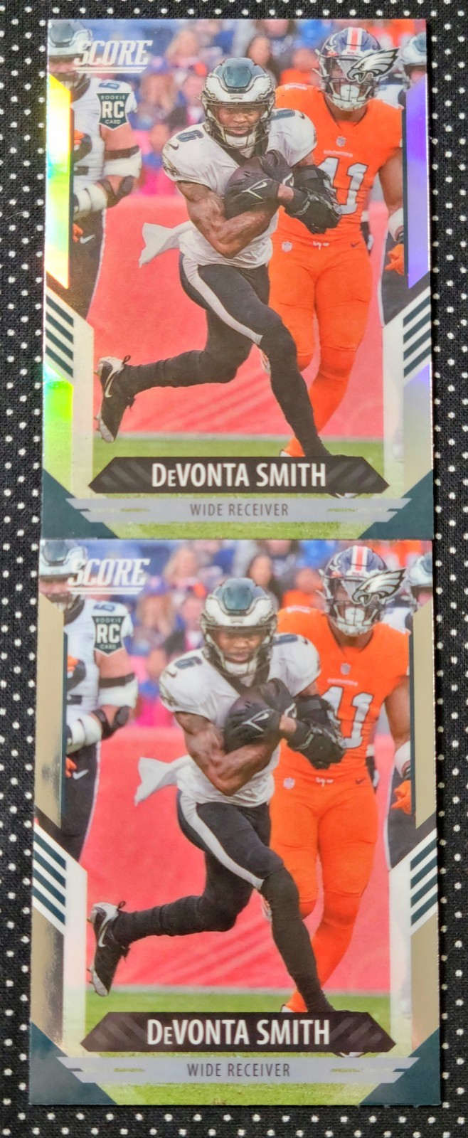 (2) Devonta Smith RC - 2021 Panini Chronicles - Score Update  Silver/Base - #411