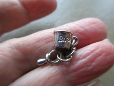 SÜSSE VINTAGE SILBERFARBENE BABYTASSE & SCHNULLER SCHNULLER ANHÄNGER CHARM ANHÄNGER HALSKETTE UK
