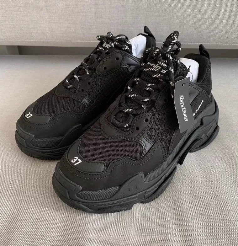 BALENCIAGA TRIPLE S BLACK NON-DISTRESSED SNEAKERS EU 35, 36, 37, 38, 39