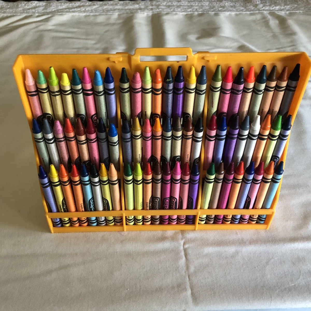 Crayon Keeper with Crayons/Crayon Storage Case