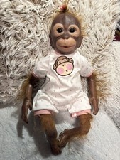 Affenbaby Puppe