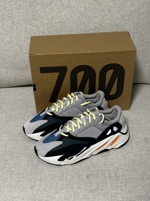 Yeezy 700 Wave Runner DS New FR44 UK9,5 US10 - 3M