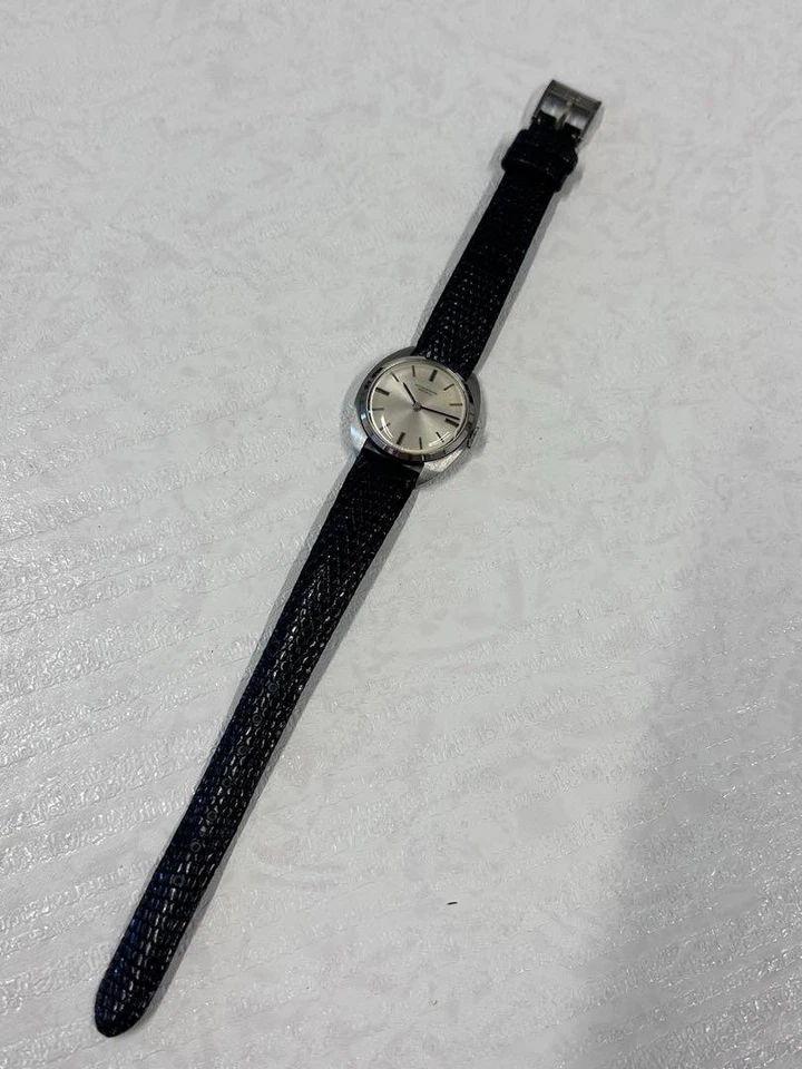 Reloj para mujer vintage IWC International Watch Company cuerda manual JAPÓN Foto 4 de 4