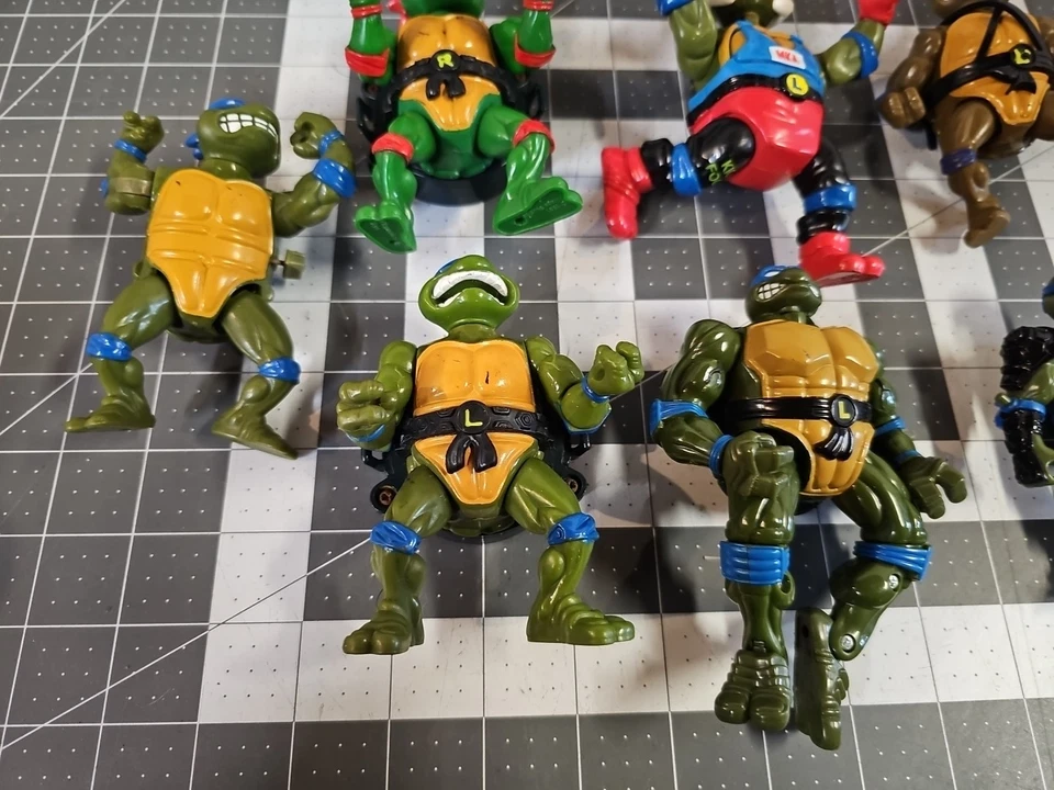 Enorme lote de figuras de acción vintage TMNT para piezas o reparación  Foto 4 de 4
