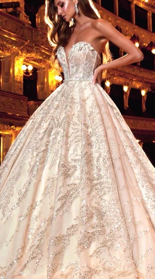 Designer Wedding Gown  W/Cape Ophelia By Mistrelli House Of Design Reg 4800$ - Image 4 of 4