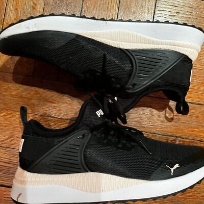 Puma Soft Foam Sneakers (Black and Pink / Size 8) 