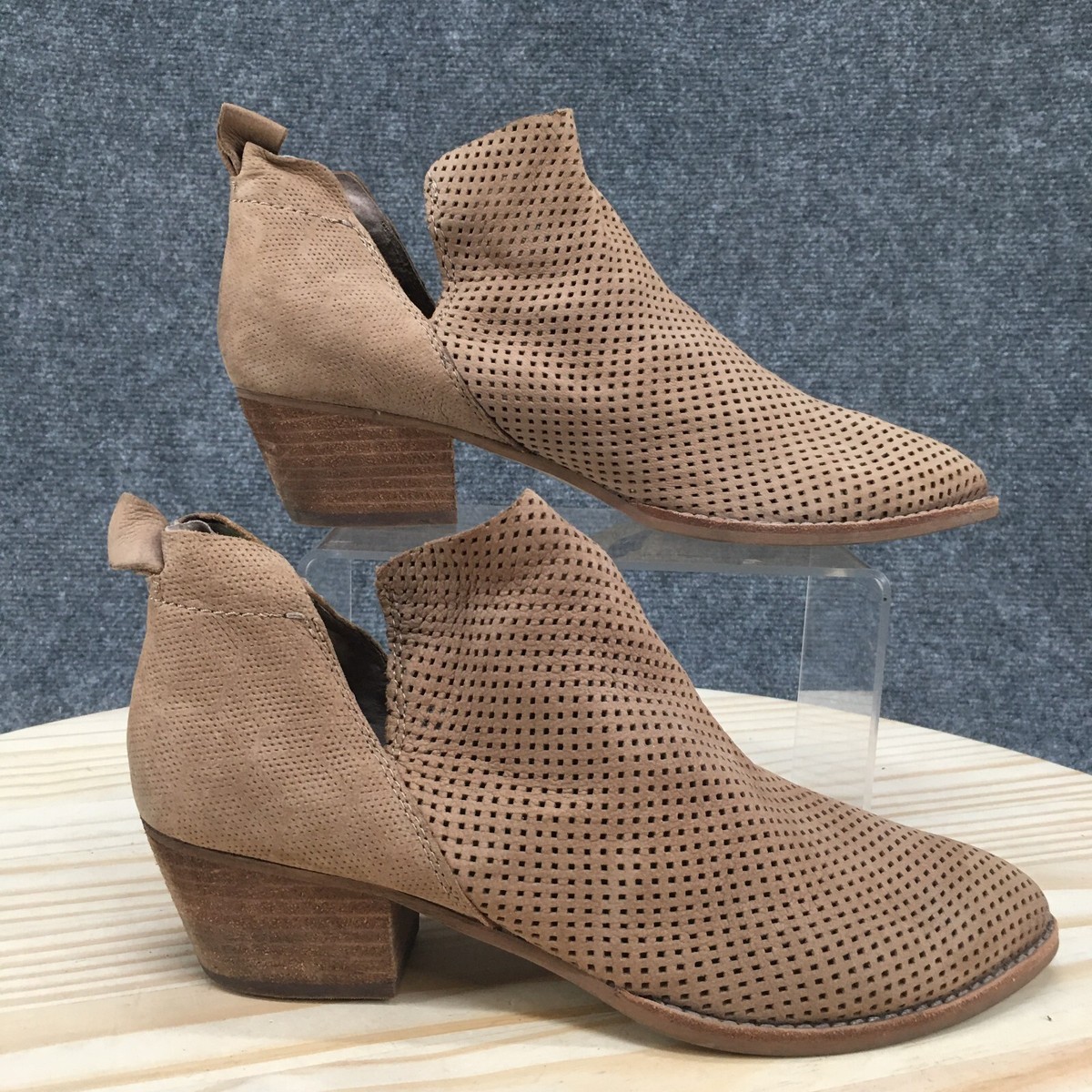 Dolce Vita Boots Womens Sonya Perforated Ankle Booties Brown