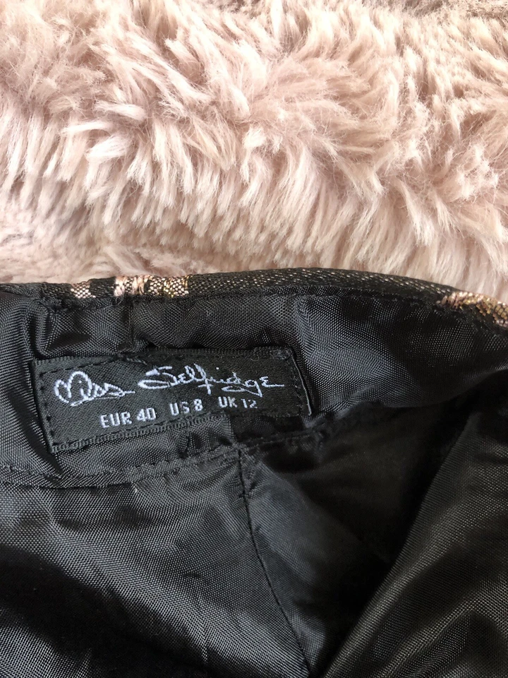 Conjunto de falda y top de traje de boda Foto 3 de 4