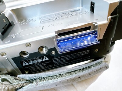 HITACHI Hybrid Camcorders Wooo DZ-HS803 8GB Video camera 2008