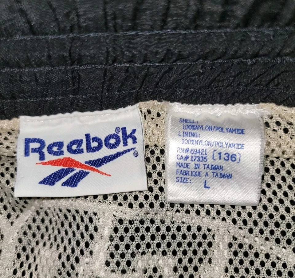 Bañador corto vintage años 90 Reebok forrado estampado trasero talla grande bordado negro Foto 3 de 4