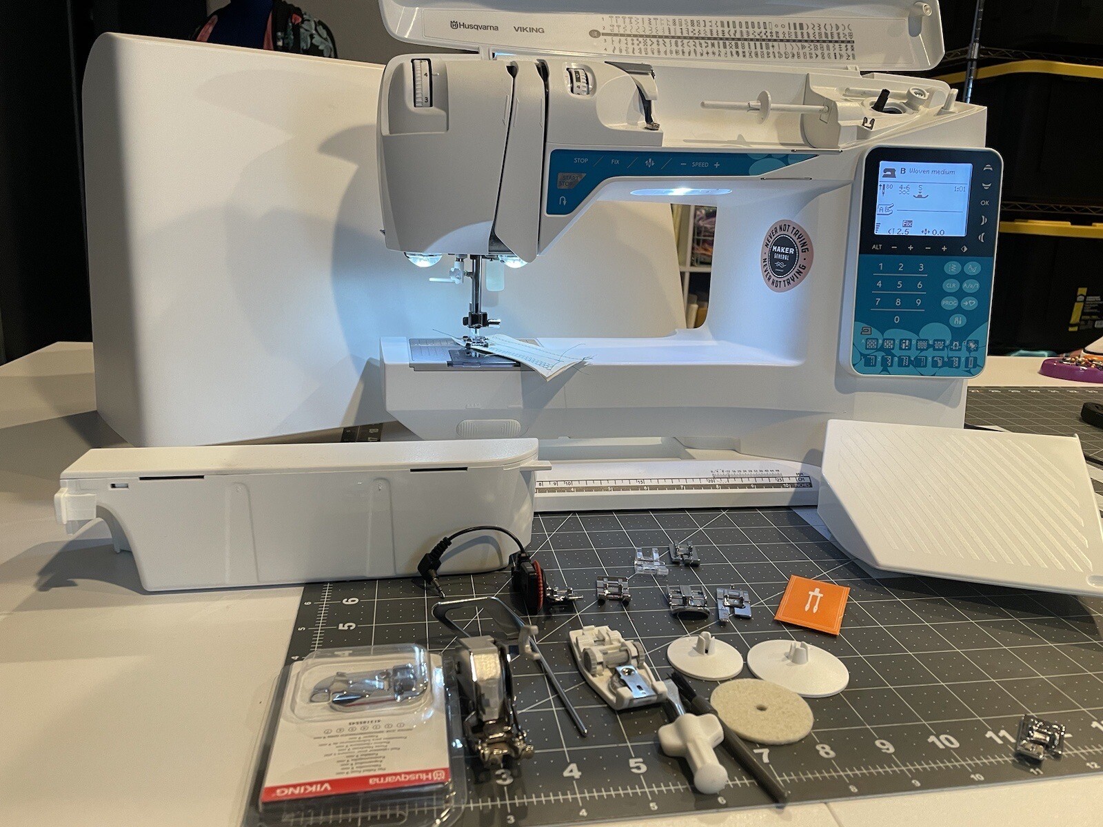 Husqvarna Viking Opal 650 Sewing Machine eBay