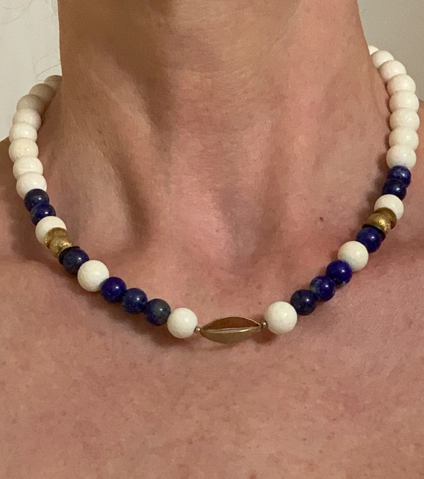 Schmuckset Kette, Armband, Ohrhänger Weißkoralle, Lapislazuli, Silber vergoldet - Bild 2 von 4