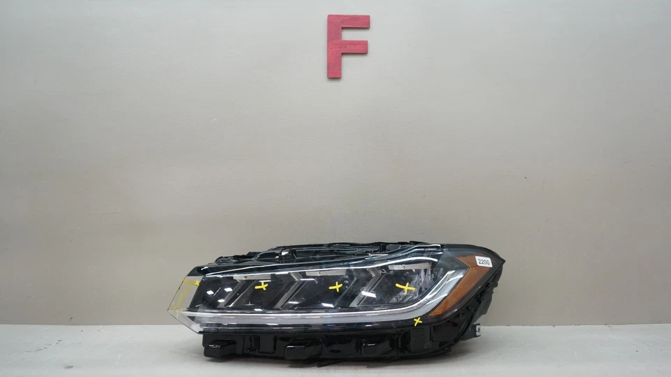 2025 VOLKSWAGEN JETTA FRONT LEFT DRIVER SIDE LED HEADLIGHT OEM - Image 2 of 4