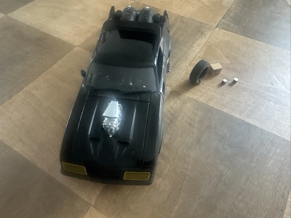 Mad Max 2 Diecast Car 1/18 The Road Warrior Interceptor AUTOart Millenium - Image 2 of 4