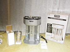 NIB NEW WARING BLENDER WDM360 COMMERCIAL TRIPLE SPINDLE DRINK MIXER W/3 SS CUPS