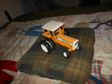 Moline G1355 Toy Tractor With Cab (oliver, White, Cockshutt) (1/16) 