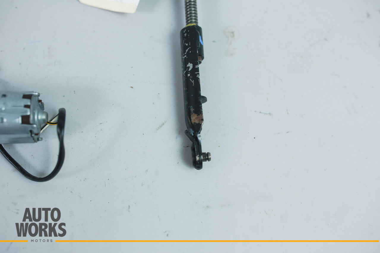 04-08 Maserati Quattroporte M139 Front Right Seat Adjustment Motor Set of 3 OEM