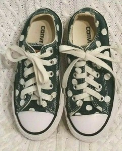 blue polka dot converse