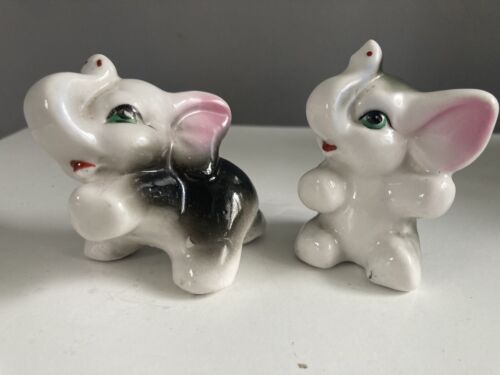 Elephant Figurines ornaments Kitch Vintage made in China  Cute Duo - Picture 1 of 6