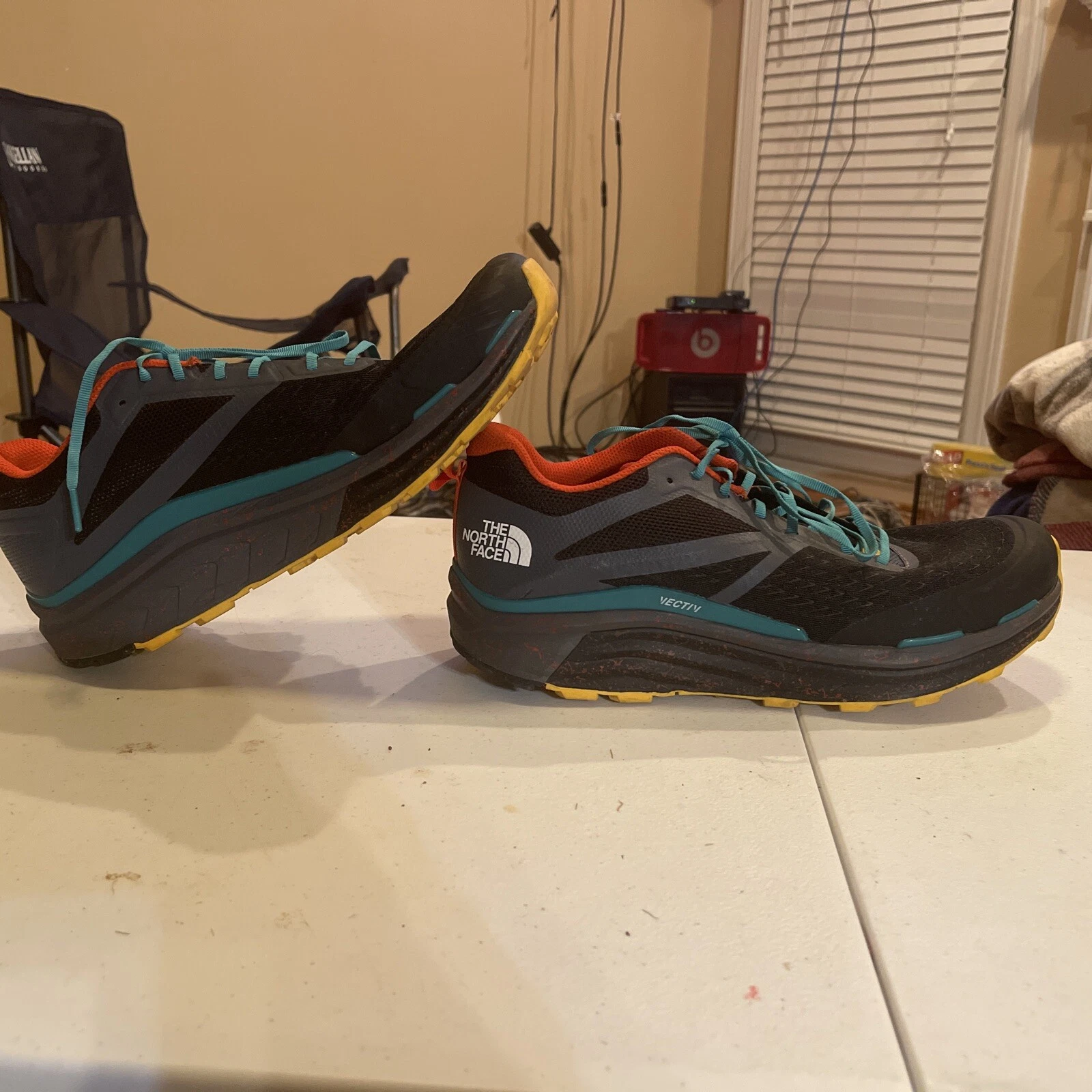 MENS VECTIV ENDURIS II SHOES Running Shoes- Teal-Grey-Black--size 13M