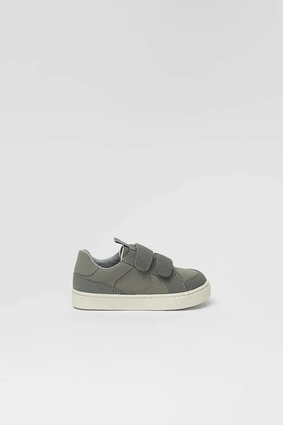 Zara Infant Shoes Sneakers Size 7 Gray