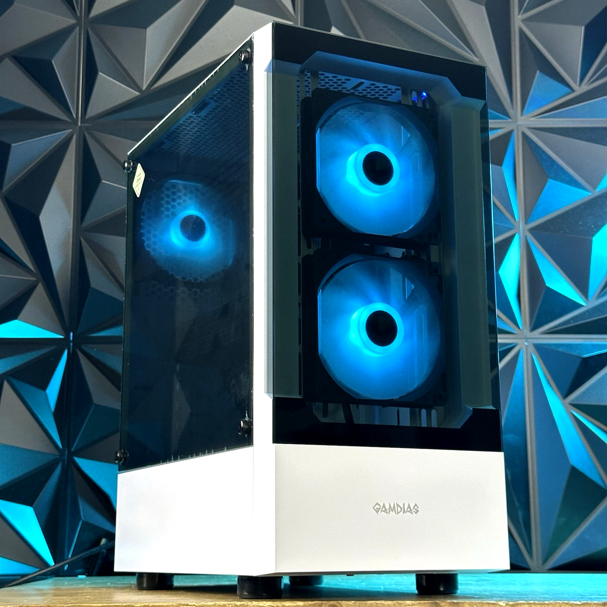 RTX 5060, Intel i7, Ryzen, 32GB RAM, 2TB SSD Gaming Computer