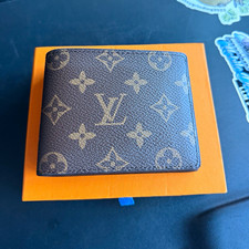 Louis Vuitton Monogram Bifold Wallet Men's Brown Folding Credit Card