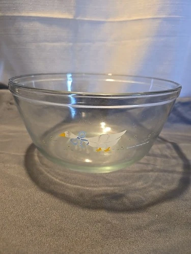 GLASS Mother Goose MIXING BOWL Vintage 1980s 2.5qt