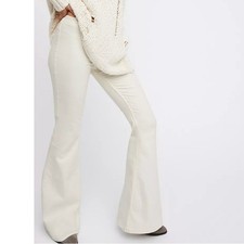 Free People We The Free Penny Flare Pull On Jeans Off White Cream Size 29