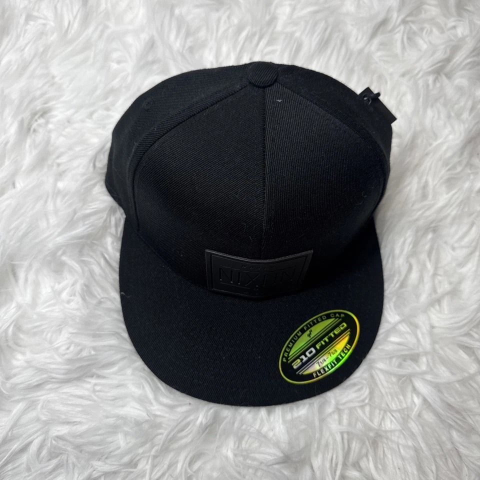 Sombrero de Skate de Surf NIXON para Hombre 7.25 - 7.5/8 Ajuste Flexible Ajustado Todo Negro Ala Plana ¡Nuevo! Foto 2 de 4